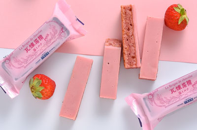 横浜煉瓦プチ苺ミルク